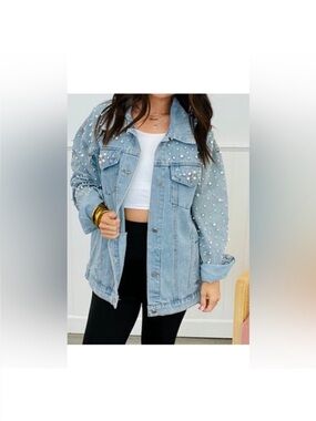 Davi & Dani Pearl beaded rhinestone denim jean jacket Size S/M EUC!